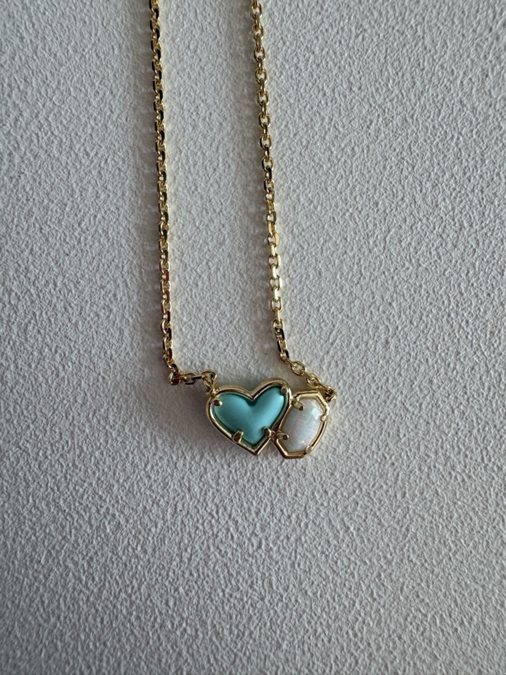 kendra Scott necklace